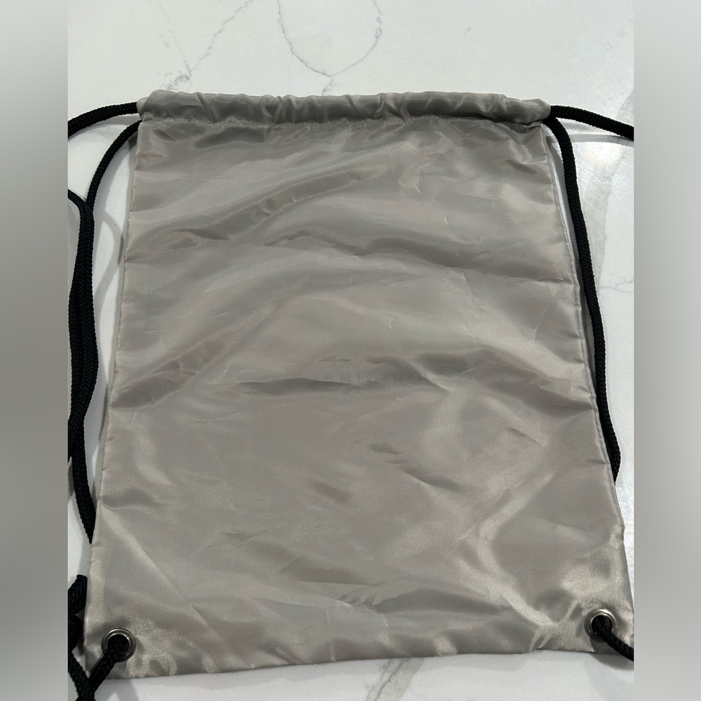 Hunter Silver Drawstring Backpack - image 2